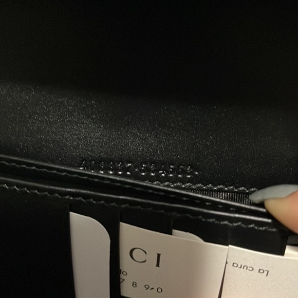 NIB- Gucci- Black Leather Embossed Long Wallet - Picture 7 of 10